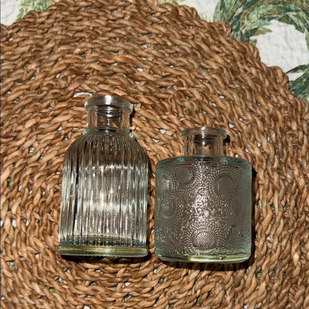 Bud vases